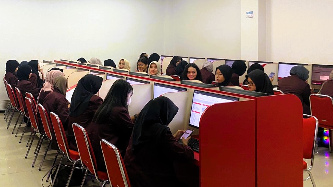 Suasana Ujian Berbasis Komputer