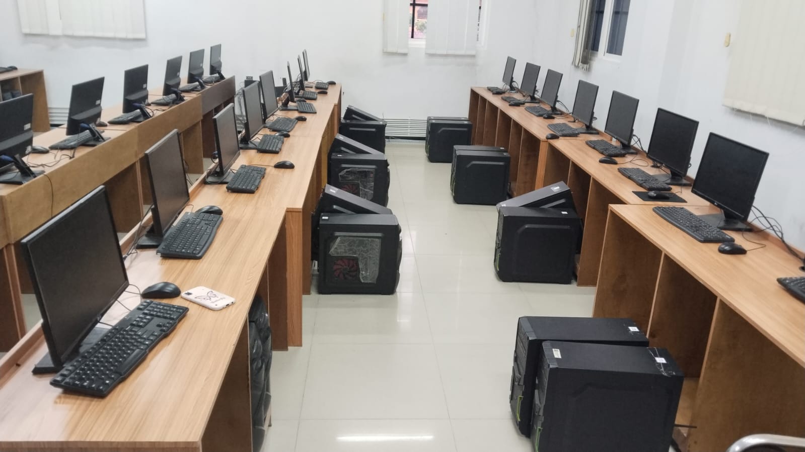 Lab Komputer C Sementara Ditutup Akibat Korsleting Listrik, Perbaikan Sedang Dilakukan